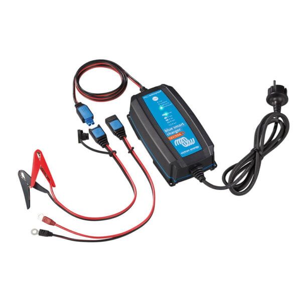 Blue Smart IP65 Charger 12/7(1) 230V UK Retail